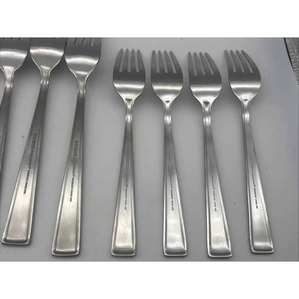 Hampton Silversmiths 235 Stainless Flatware Mixed Set Knives Forks Spoons -22pcs